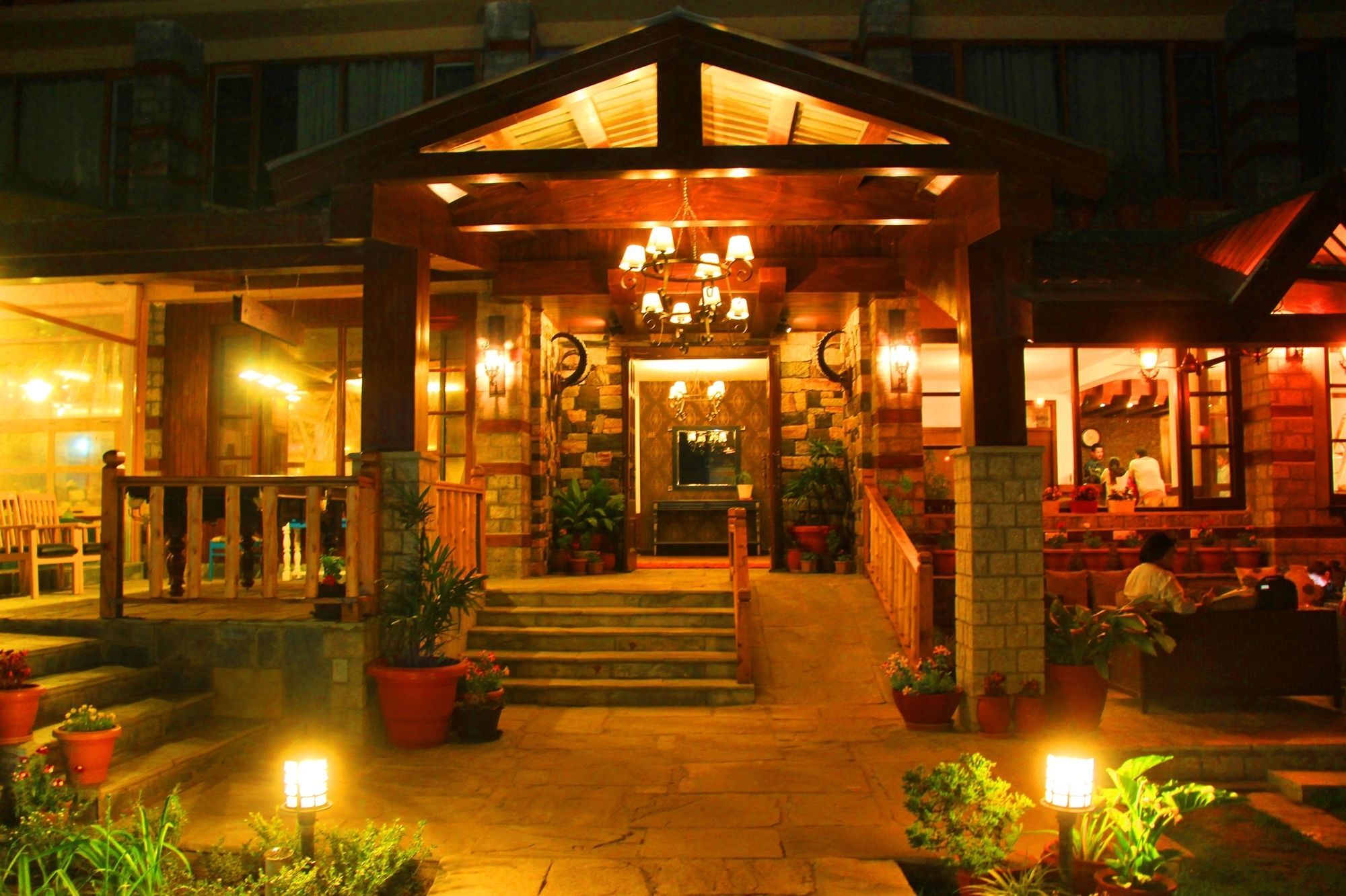 Johnson Lodge & Spa Manāli Exteriör bild
